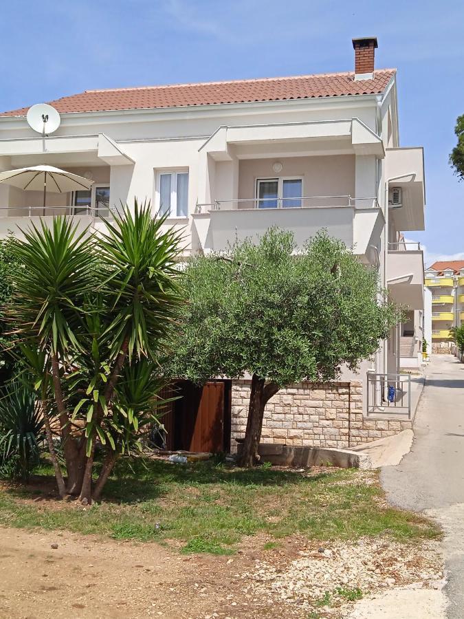 Apartments Renco Novaglia Esterno foto